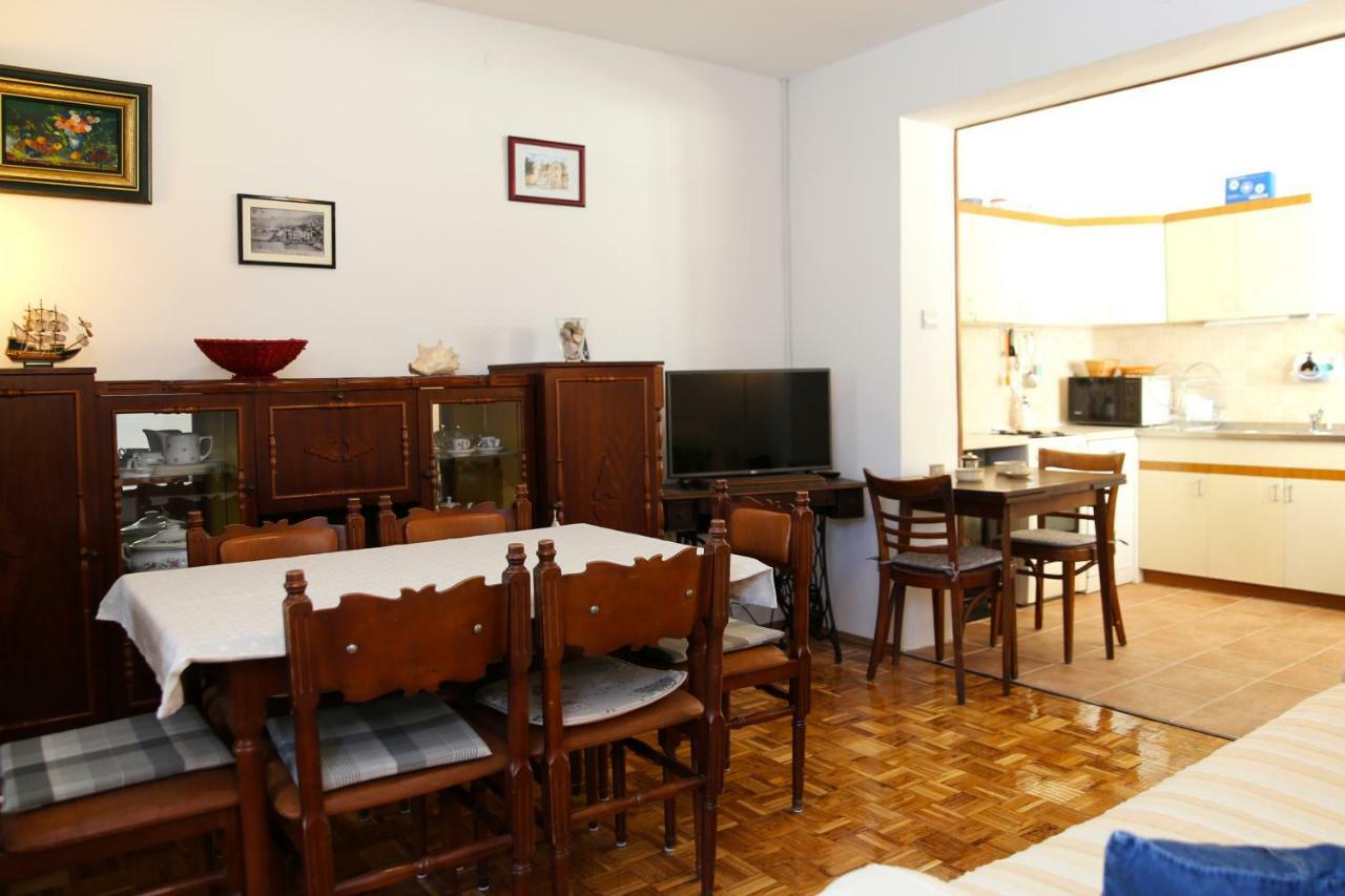 Seaside Apartment Tisno Eksteriør bilde