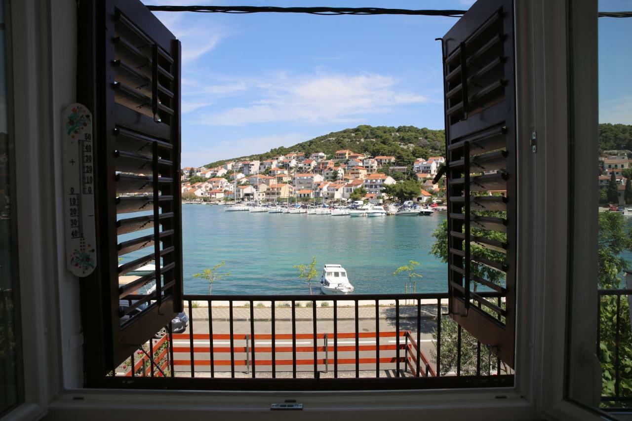 Seaside Apartment Tisno Eksteriør bilde